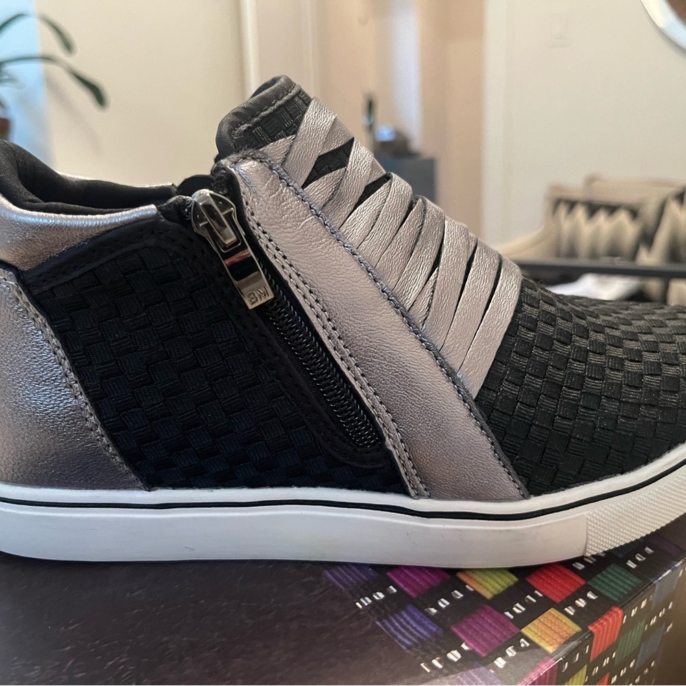 Bernie Mev memory foam slope Ingrid sneaker, size 39 color is pewter